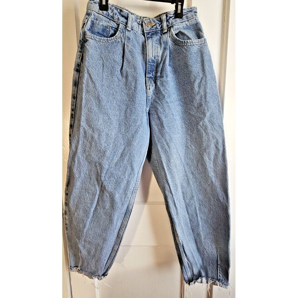 Zara High-Waisted Long barrel frayed Hem Jeans light wash Women Size 04